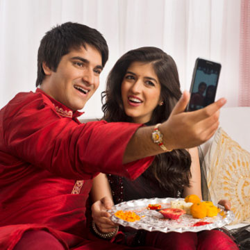 Deck up for Raksha Bandhan with right cosmetics Deck up for Raksha Bandhan with right cosmetics