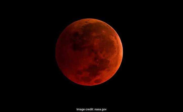 Lunar eclipse 2018: Super Blue Blood Moon, rare celestial show enthralls India