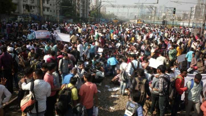 Rail-roko stir called off in Mumbai, train services resume on Central line