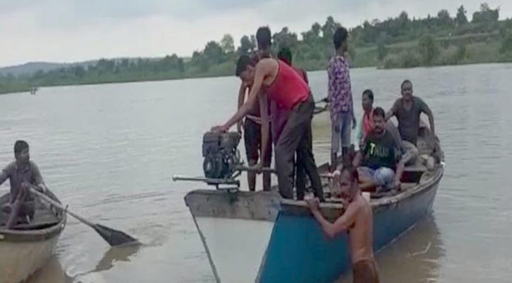 3 Dead, 8 Missing After Overloaded Boat Capsizes In Wardha River Maharashtra