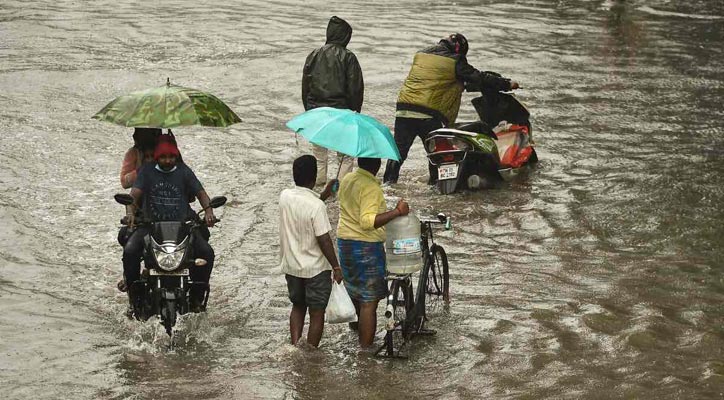 Chennai goes under water, red alert issued
