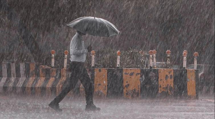 IMD predicts heavy rainfall over Tamil Nadu, Kerala and other states