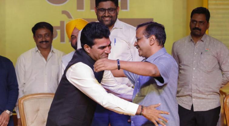 AAPs CM candidate Isudan Gadhvi to contest from Khambhalia seat