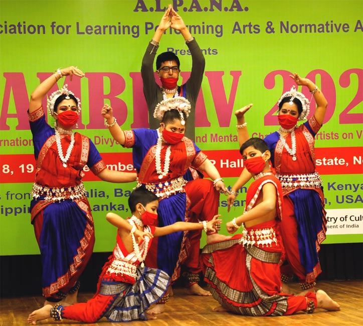 SAMBHAV 2020 in Pictures: A Great, International Colorful performance by Divyangjan 