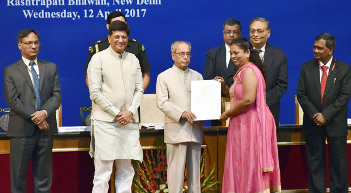 President presents National Geoscience Awards 2016