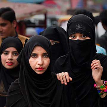 Instant 'Triple talaq' now criminal offence: Union Cabinet clears bill