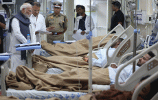 Delhi Red Fort blast PM Modi meets injured at LNJP Hospital 