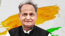 Bihar election: Ashok Gehlot meets Lalu Yadav amid seat-sharing row