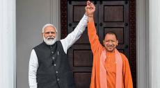 Narendra Modi Lauds Yogi, Says Mahaul Badal Gaya Hai
