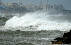 Cyclone Ditwah leaves more than 330 dead in Sri Lanka