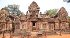 Why are Thailand and Cambodia clashing over an 11th-century Shiva temple?