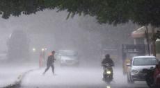 Incessant rains bring Bengaluru to a standstill, IMD issues red alert for Karnataka