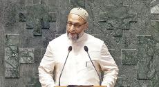 Giriraj Singh attacks Owaisi ahead of polls