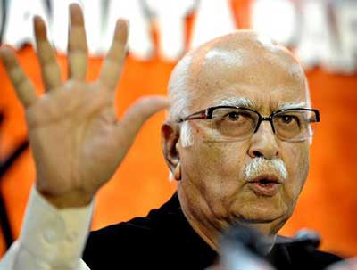Advani sings Ram temple tune again