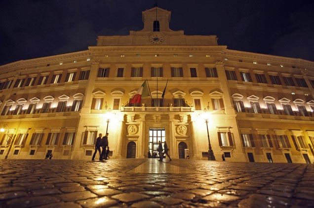 Italian prez Giorgio Napolitano dissolves parliament after Mario Monti resignation as PM