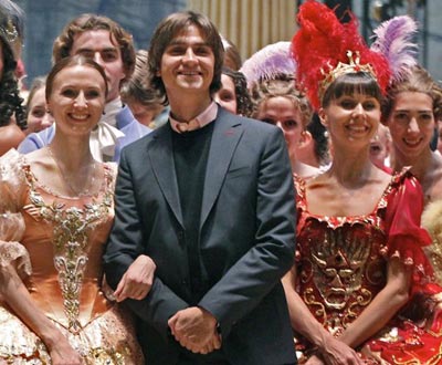 Bolshoi Ballet director Sergei Filin attacked with acid in Moscow, may lose his sight 