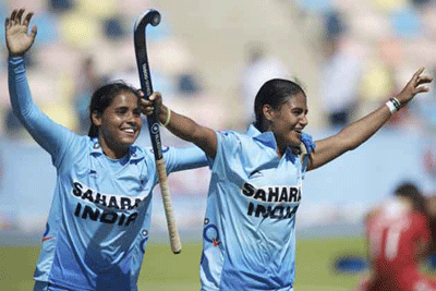 Eventful 2013 for Indian hockey as women outperform men