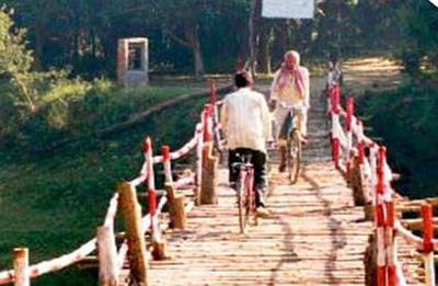 You can't cross our bridge, Bihar villagers tell politicians