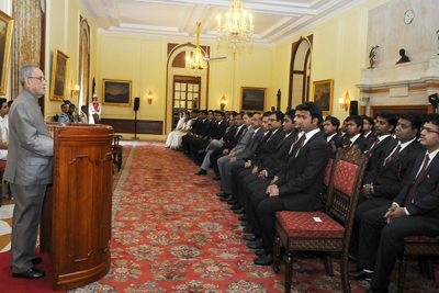 Probationers of Indian Railway Service of Engineers calls on the President