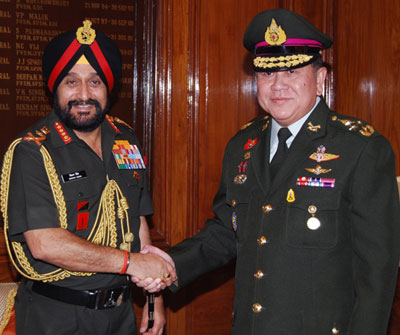 Gen Tanasak Patimapragorn, CDF Thailand calls on Gen Bikram Singh chairman COSC & COAS