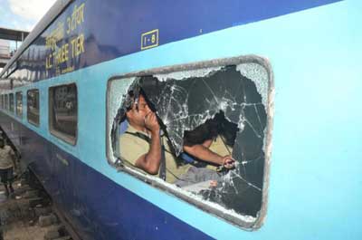 Six passengers injured in Bihar train robbery
