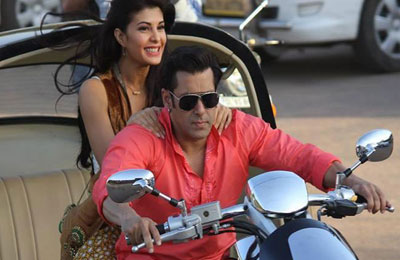 Salman Khan's 'Kick' collections zoom ahead of 'Chennai Express'?