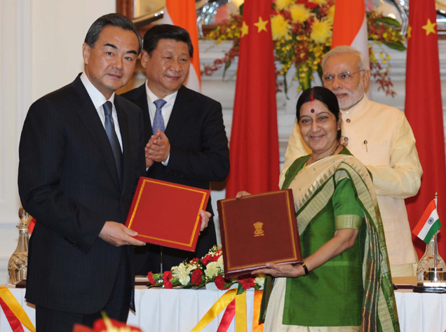 India-China sign total 12 agreements, including 5 years economic and trade development plan 