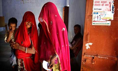 Woman set ablaze for flouting voting fatwa in Maharashtra 