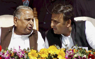Mulayam Singh pulls up Akhilesh govt for slow pace of work in UP