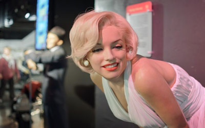 Marilyn Monroe's love letters sold high at auction