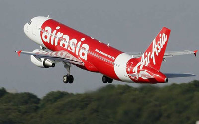 AirAsia flight missing after losing contact with ATC
