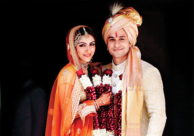 Soha Ali Khan and Kunal Khemu get married!