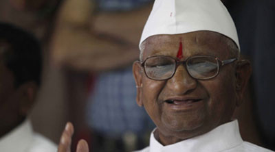 Anna Hazare threatens fresh anti corruption agitation