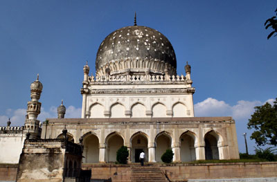 Qutb Shahi tombs to regain lost grandeur