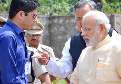 Bastar collector Amit Kataria rebuked for his 'sunglasses, clothes' in PM meeting