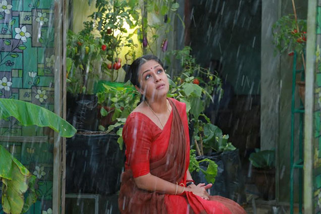 36 Vayadhinile review: Jyothika delivers a career-best performance