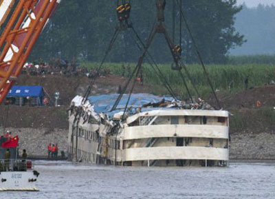 China ship capsize: Toll touches 331