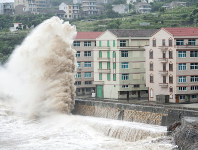 Typhoon Chan-hom moves northeast, devastates China coast, 1.1 million evacuated