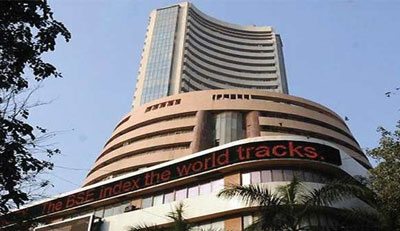  Sensex gains 156 pts on F&O expiry, positive cues     