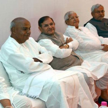 Bihar Assembly polls: SP quits Janata Parivar, to fight alone