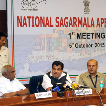 Nitin Gadkari chairs 1st meeting of the National Sagarmala Apex Committee