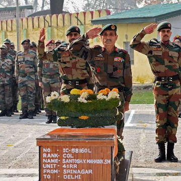 21-Gun salute for Martyred Colonel Santosh Mahadik, proud village mourns its great son