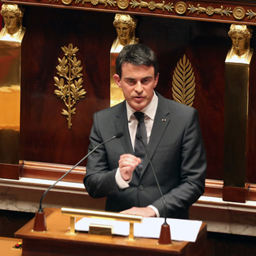 France 'at risk of chemical, biological weapons attack by IS': PM Manuel Valls