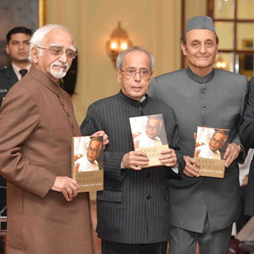 President Pranab Mukherjee's memoirs 'The Turbulent Years 1980-1996' releases at Rashtrapati Bhavan
