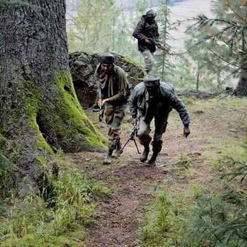 Pakistani troops shell mortars in Poonch sector, breach ceasefire on LOC