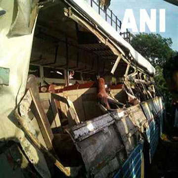  16 killed in Telangana road accident 