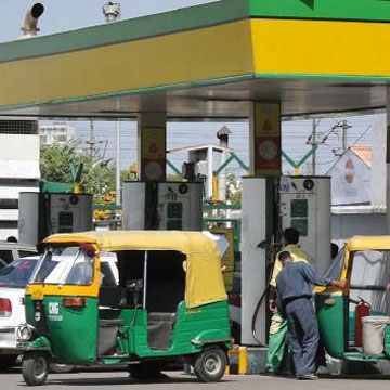 CNG, PNG bills to shrink as domestic gas price dips 18%