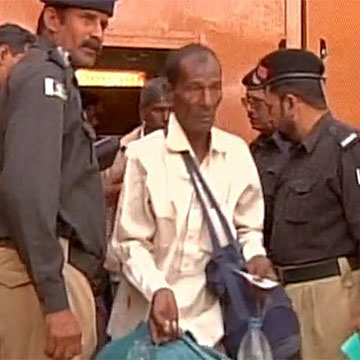 Pakistan releases 220 Indian fishermen on Muhammad Ali Jinnah birthday