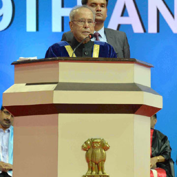 President of India addresses the annual convocation of Goa University