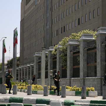 Islamic State Claims Deadly Iran Attacks on Parliament and Khomeini Tomb